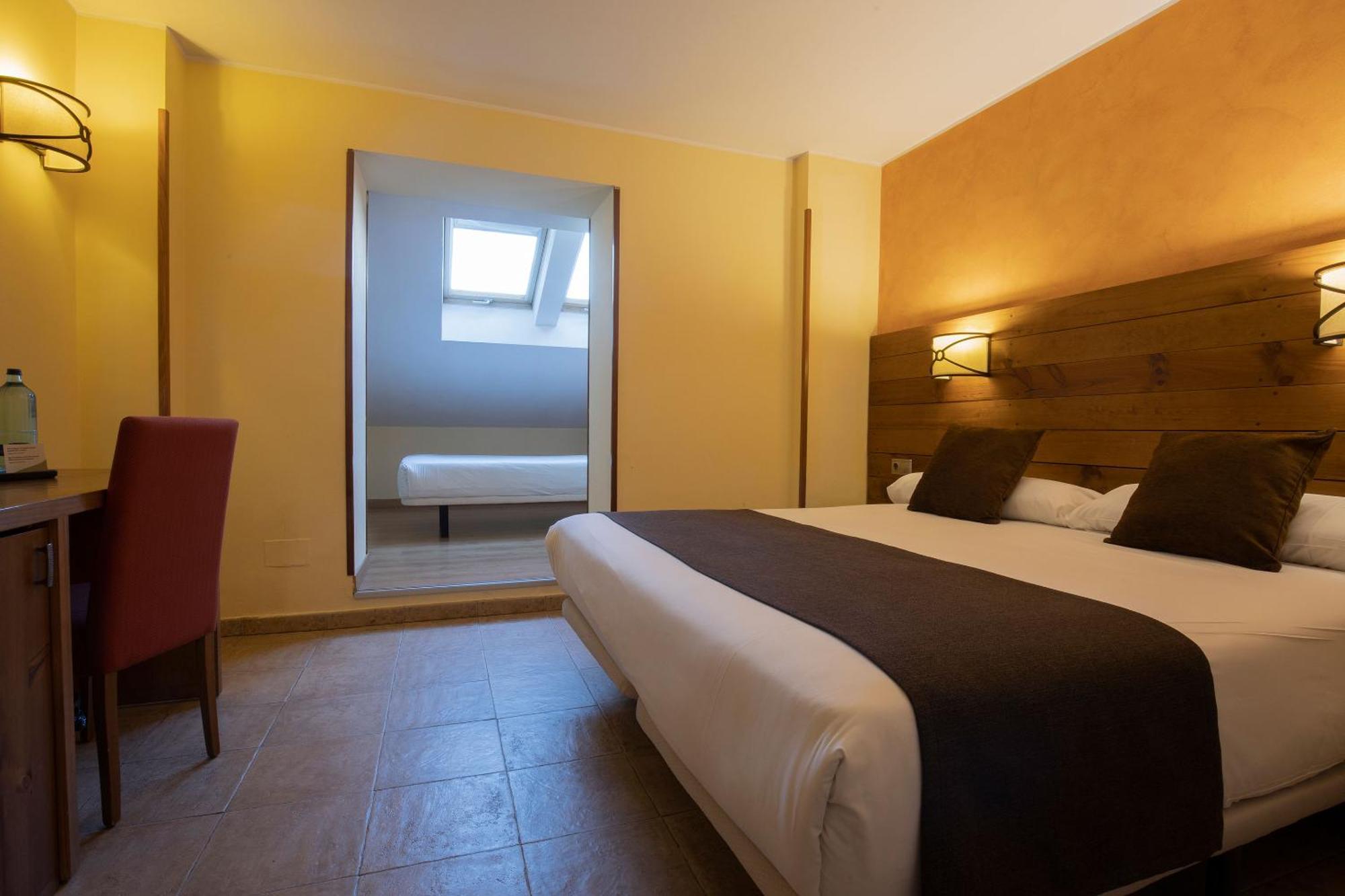 Hotel Magic Pas Pas De La Casa Bagian luar foto